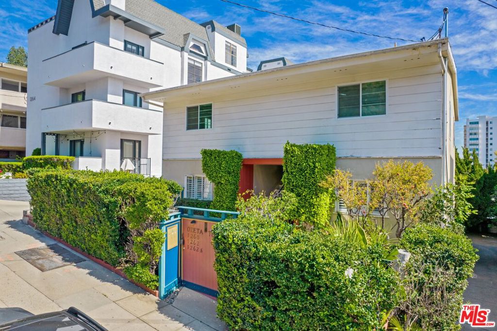 1260 Ozeta Terrace, West Hollywood, CA 90069 — photo 1