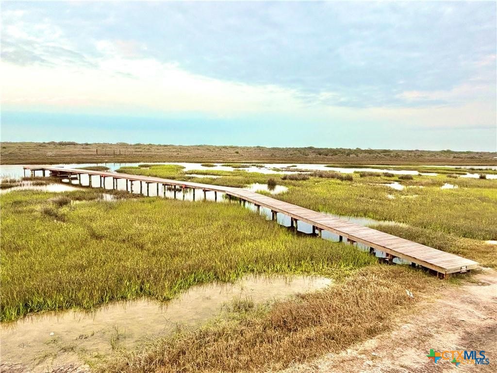 7,6 Boca Grande, Port O'Connor, TX 77982 — photo 1
