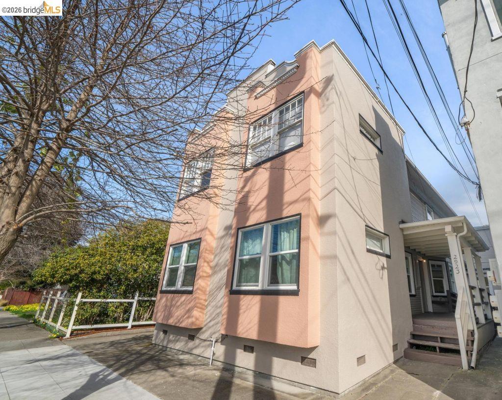 2923 Wheeler St, Berkeley, CA 94705 — photo 1