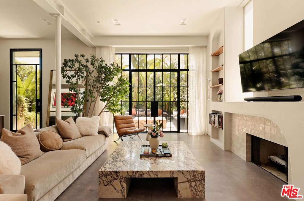 2341 Wilson Avenue, Venice, CA 90291 — photo 1