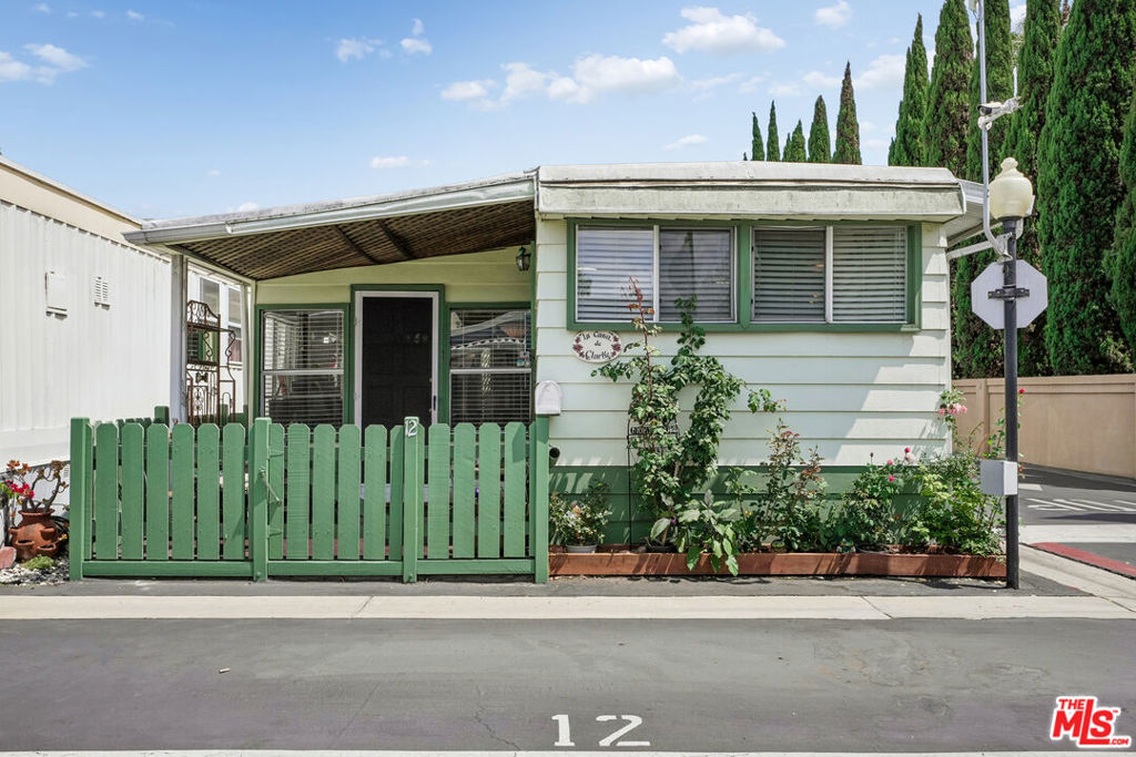 11250 Playa Street 12