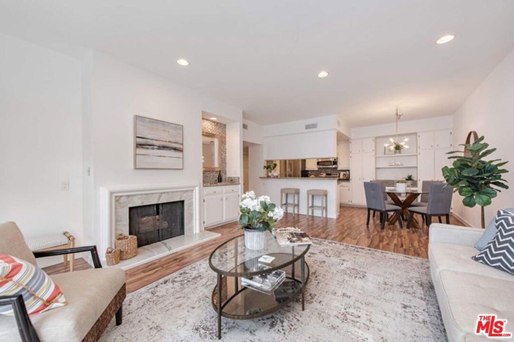 5139 Balboa Boulevard 203, Encino, CA 91316 — photo 1
