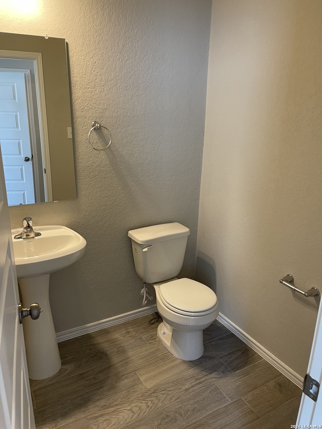 2532 Ayers Dr., , 78155 — photo 1