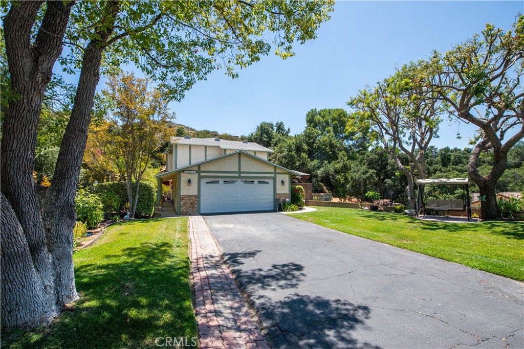 25023 1/2 Everett, Newhall, CA 91321 — photo 1