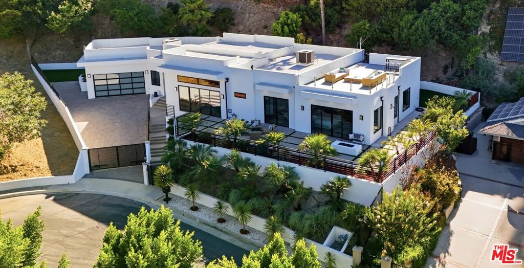4637 Dunas Lane, Tarzana, CA 91356 — photo 1