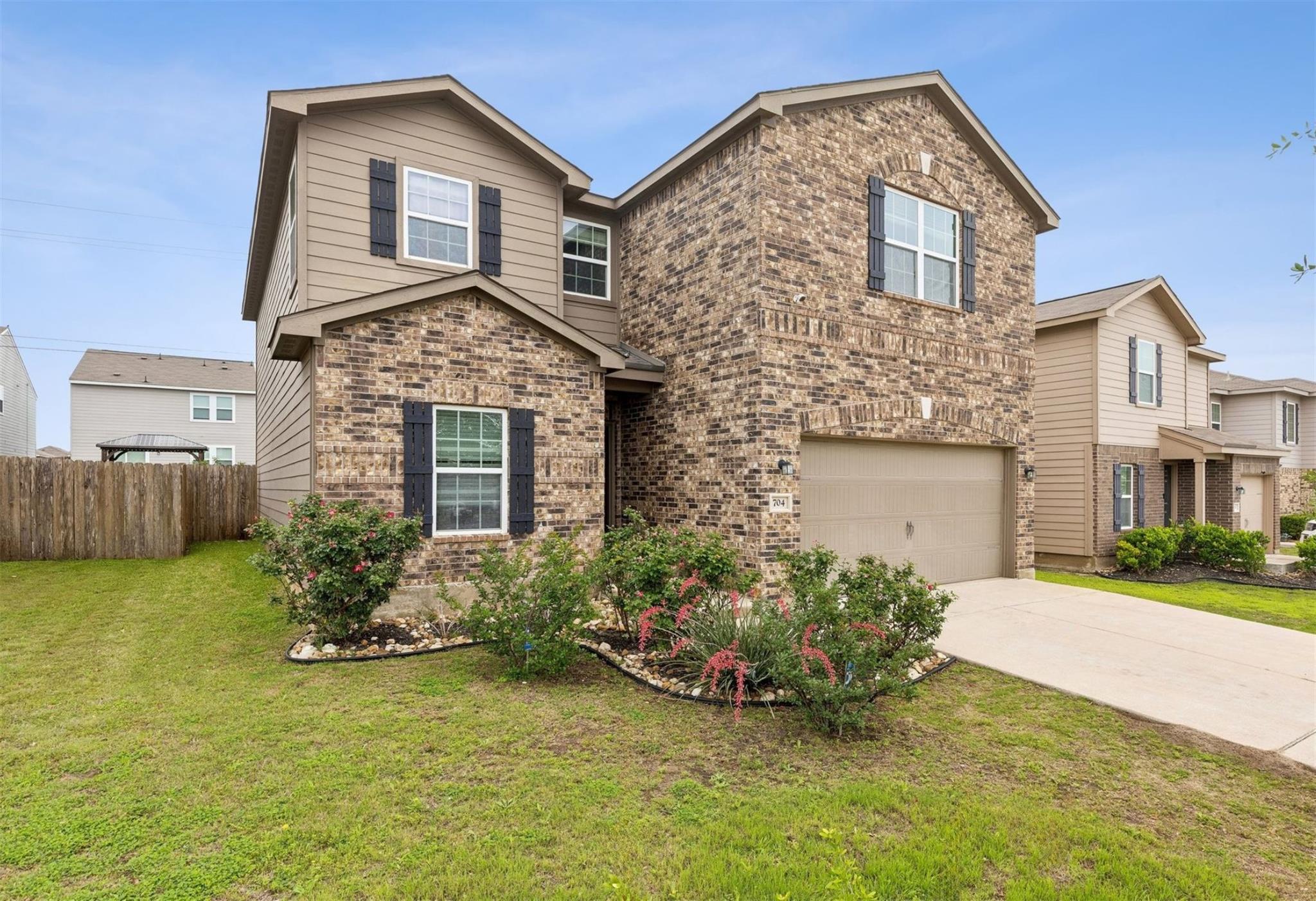 704 Cleary, Jarrell, TX 76537 — photo 1