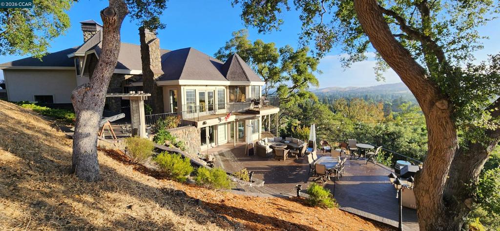 715 Castle Rock Rd, Walnut Creek, CA 94598 — photo 1