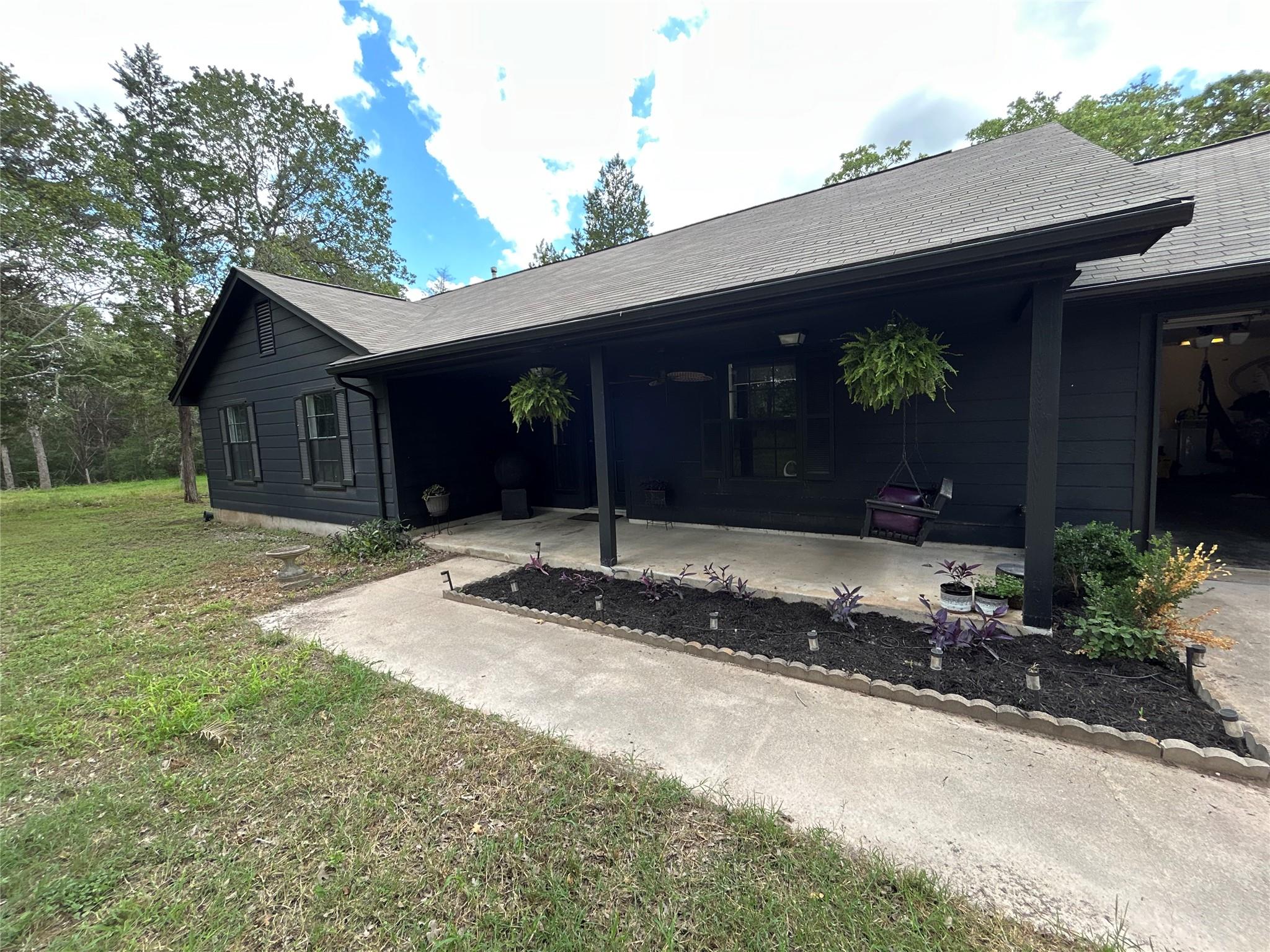 120 Rocky, Bastrop, TX 78602 — photo 1