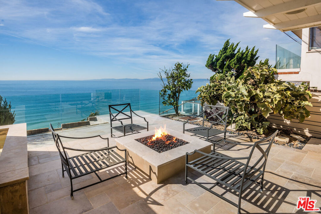 517 Paseo De La Playa, Redondo Beach, CA 90277 — photo 1