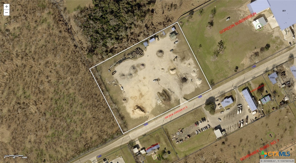 1506 SW Ben Jordan, Victoria, TX 77901 — photo 1