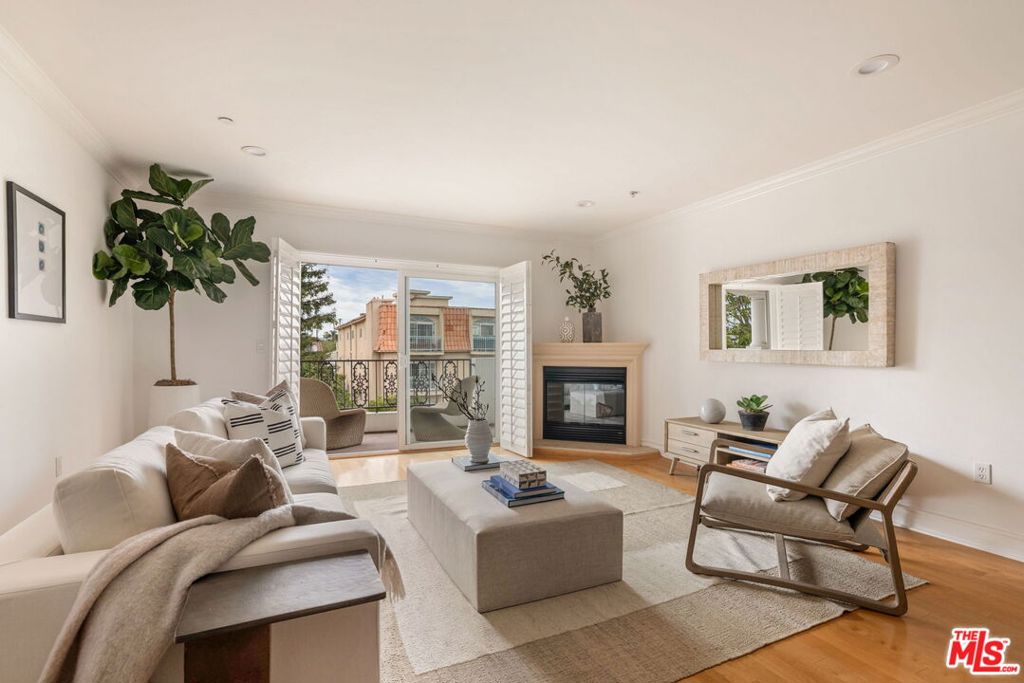 1878 Greenfield Avenue PH1, Los Angeles, CA 90025 — photo 1