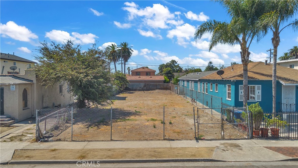 214 W 92nd, Los Angeles, CA 90003 — photo 1
