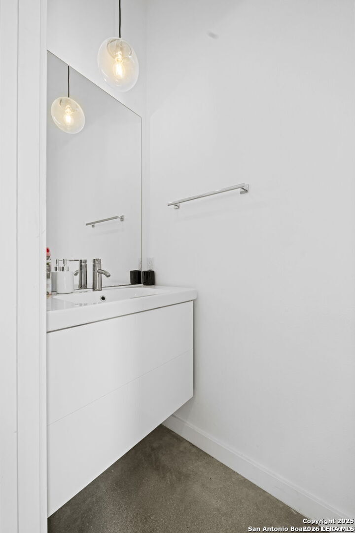 1138 Gibbs Unit 201, ,  78202 — photo 1