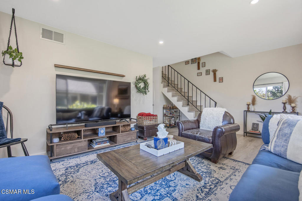 2647 La Paloma Circle, Thousand Oaks, CA 91360 — photo 1