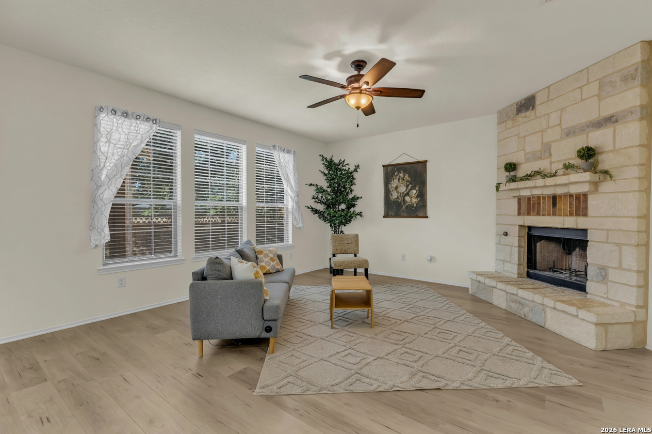112 COYOTE CIR, , 78006 — photo 1