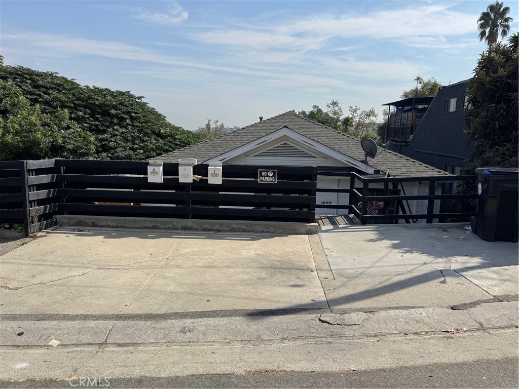 1566 Rollins, Los Angeles, CA 90063 — photo 1