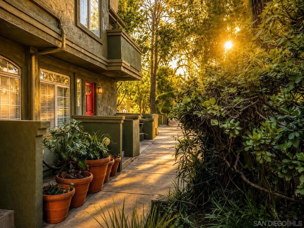 8314 Somerset Ranch Rd Unit: A, Paramount, CA 90723 — photo 1