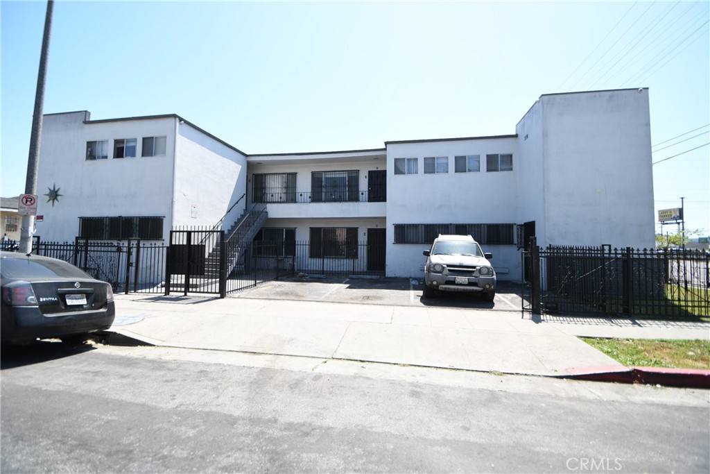 7104 san pedro, Los Angeles, CA 90003 — photo 1