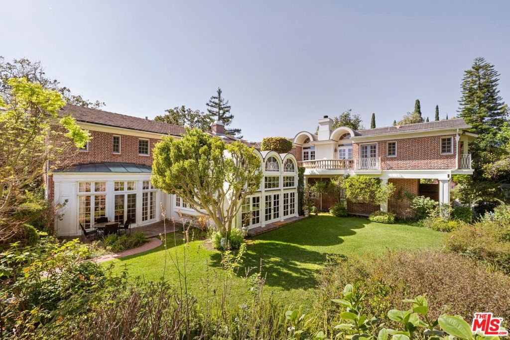 214 S Beverly Glen Boulevard, Los Angeles, CA 90024 — photo 1