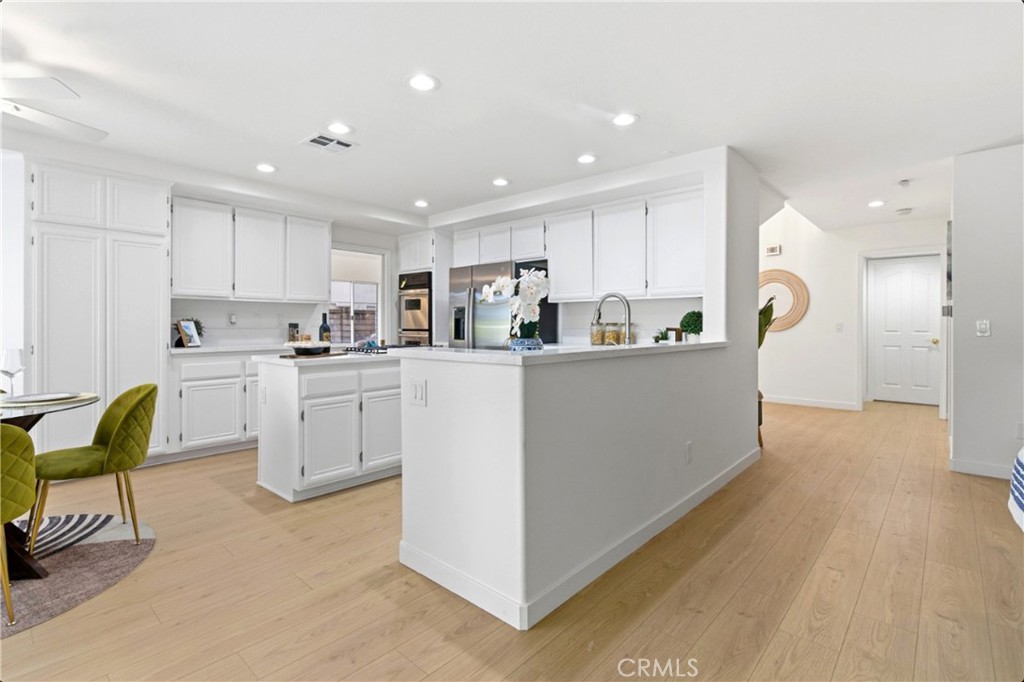 28360 Easton Lane, Saugus, CA 91350 — photo 1
