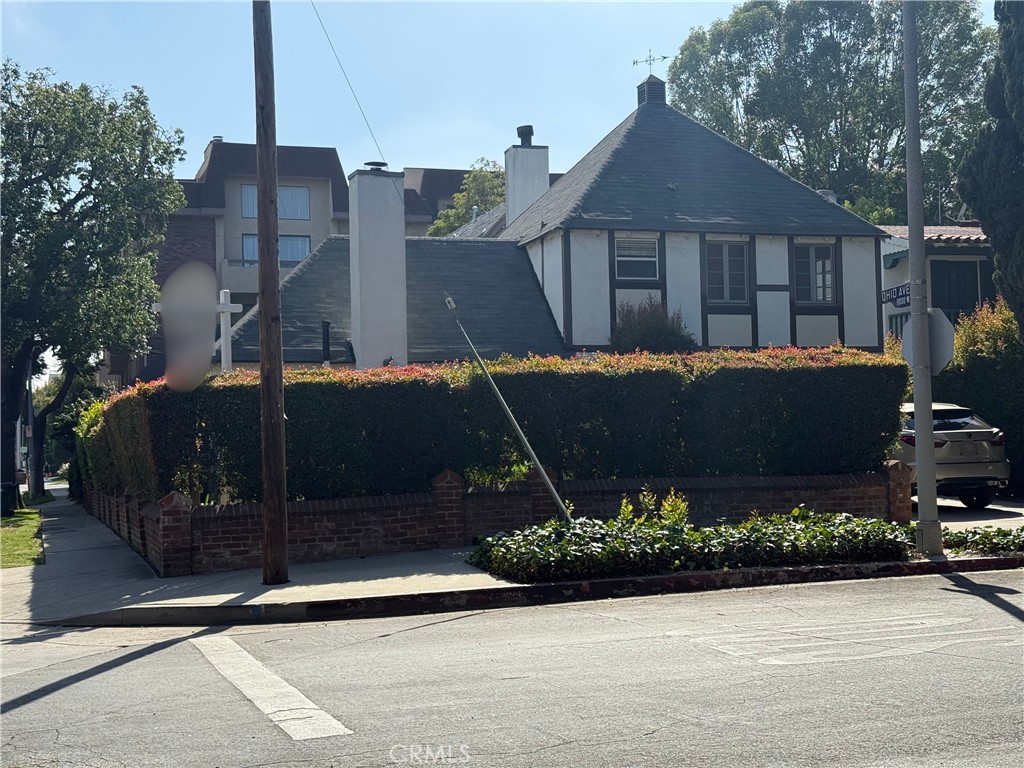 1437 Greenfield Avenue, Los Angeles, CA 90025 — photo 1