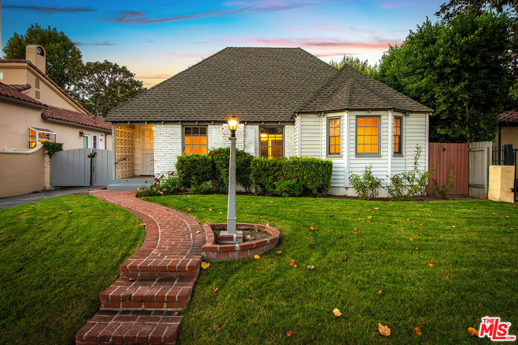 10435 Whipple Street, Toluca Lake, CA 91602 — photo 1