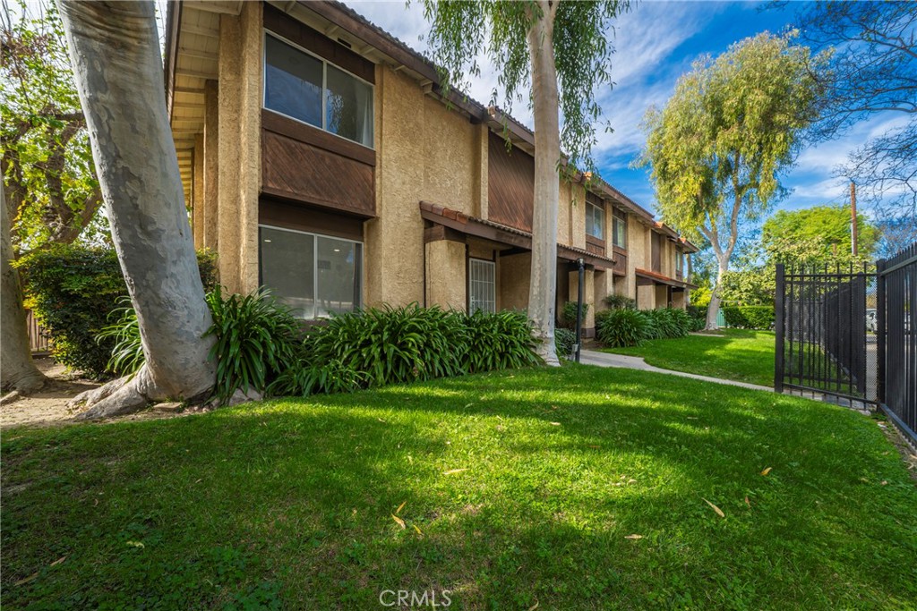 8347 Burnet Ave 1, North Hills, CA 91343 — photo 1