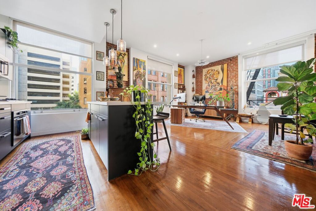257 S Spring Street 2M, Los Angeles, CA 90012 — photo 1