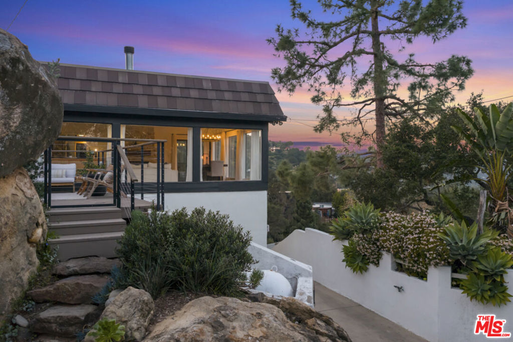 19901 Grand View Drive, Topanga, CA 90290 — photo 1