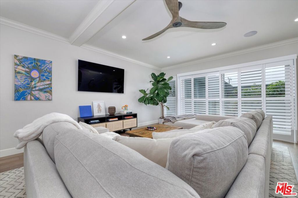 2021 California Avenue 20, Santa Monica, CA 90403 — photo 1