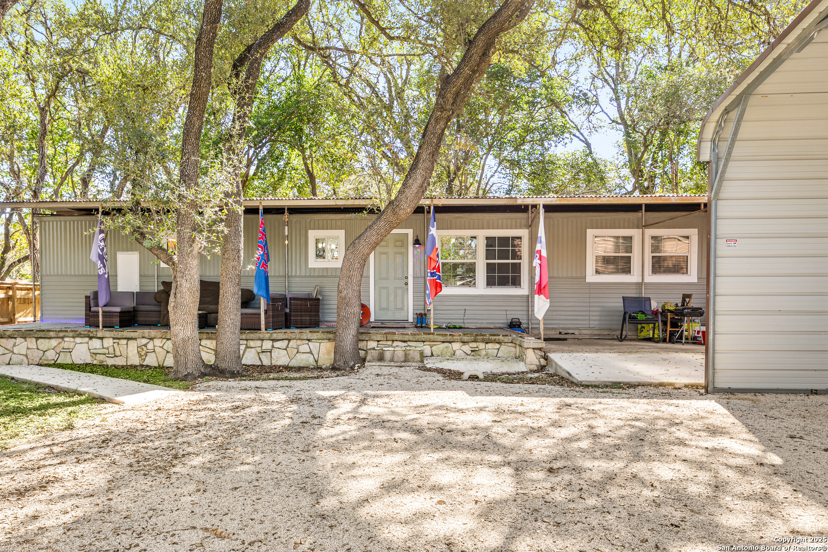 425 Dreamland, Canyon Lake, TX 78133 — photo 1