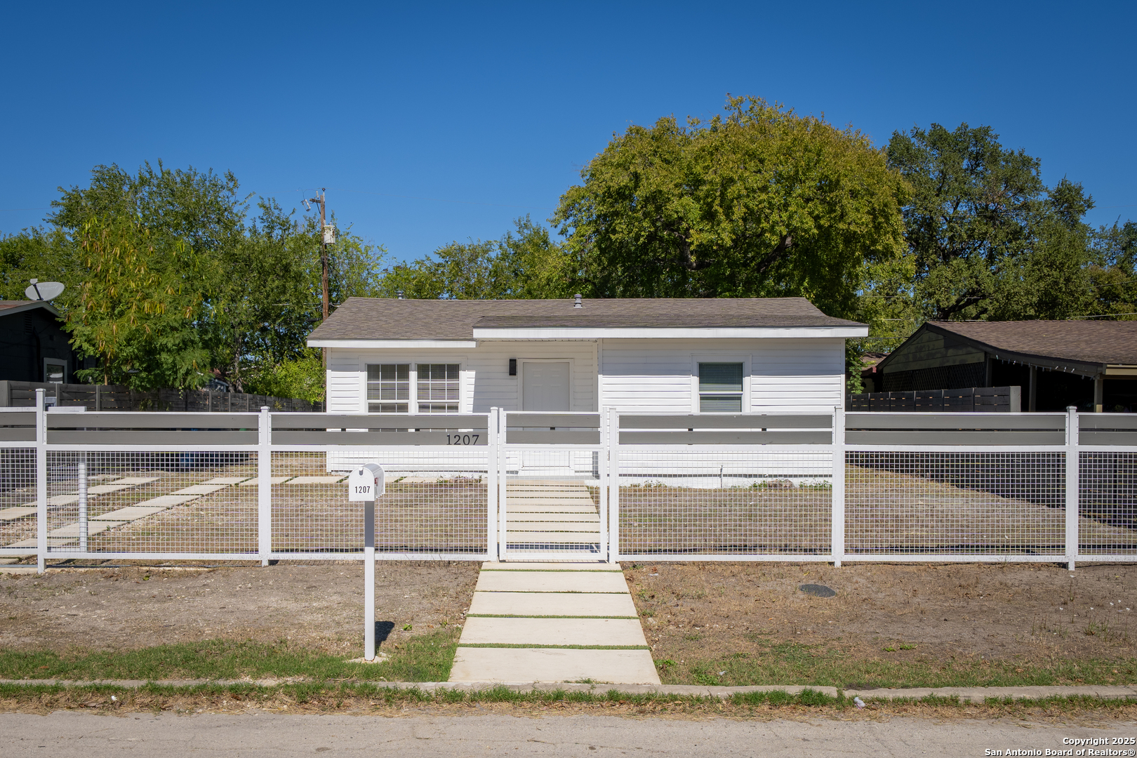 1207 W GERALD A, San Antonio, TX 78211 — photo 1