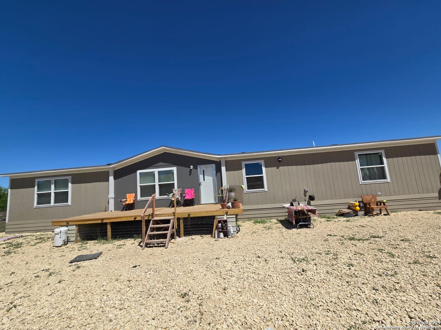 5581 FM 1986, La Pryor, TX 78872 — photo 1