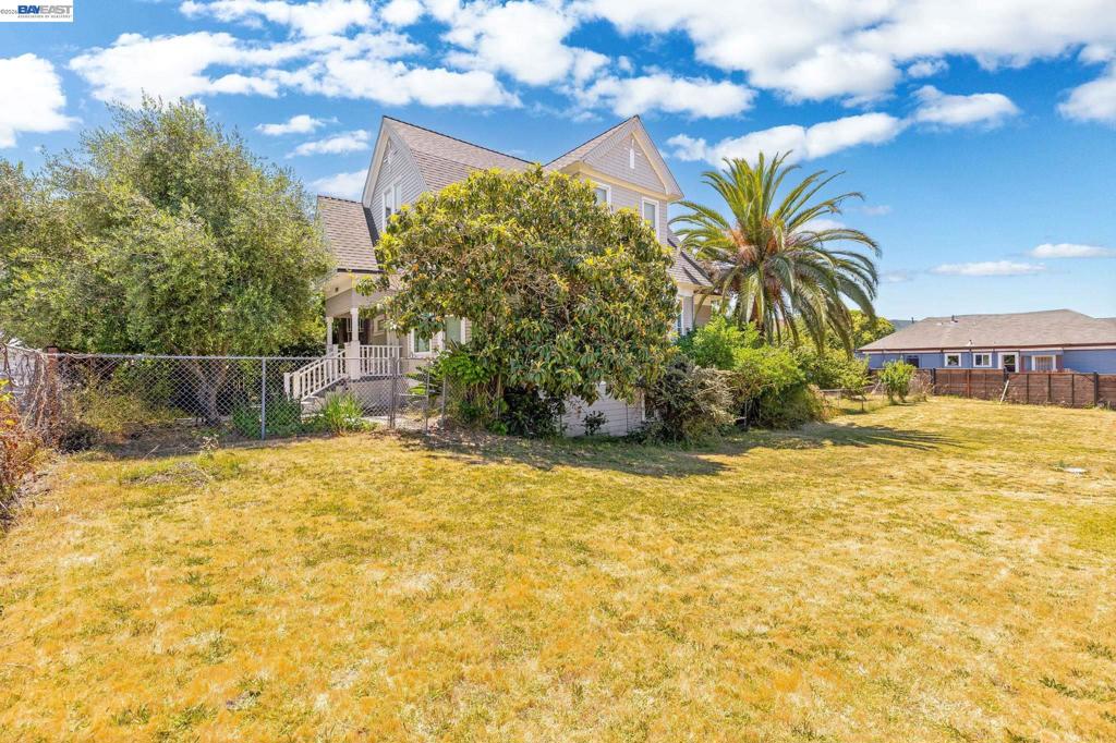 2207 E 21St St, Oakland, CA 94606 — photo 1