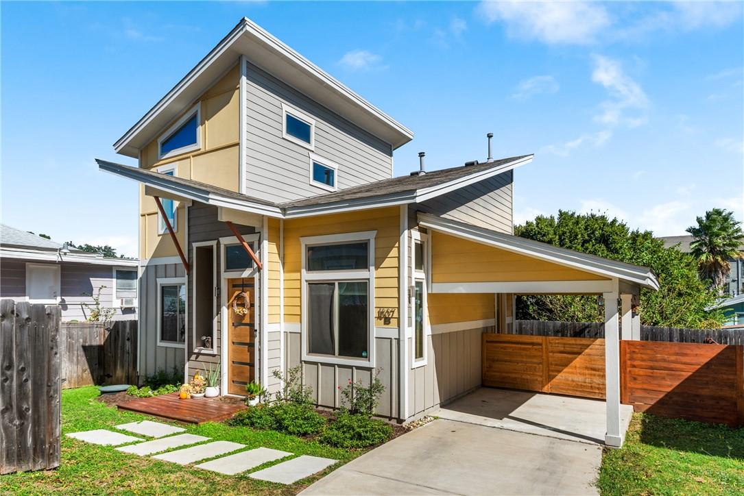 1807  Ulit Ave  #B, Austin, TX 78702 — photo 1