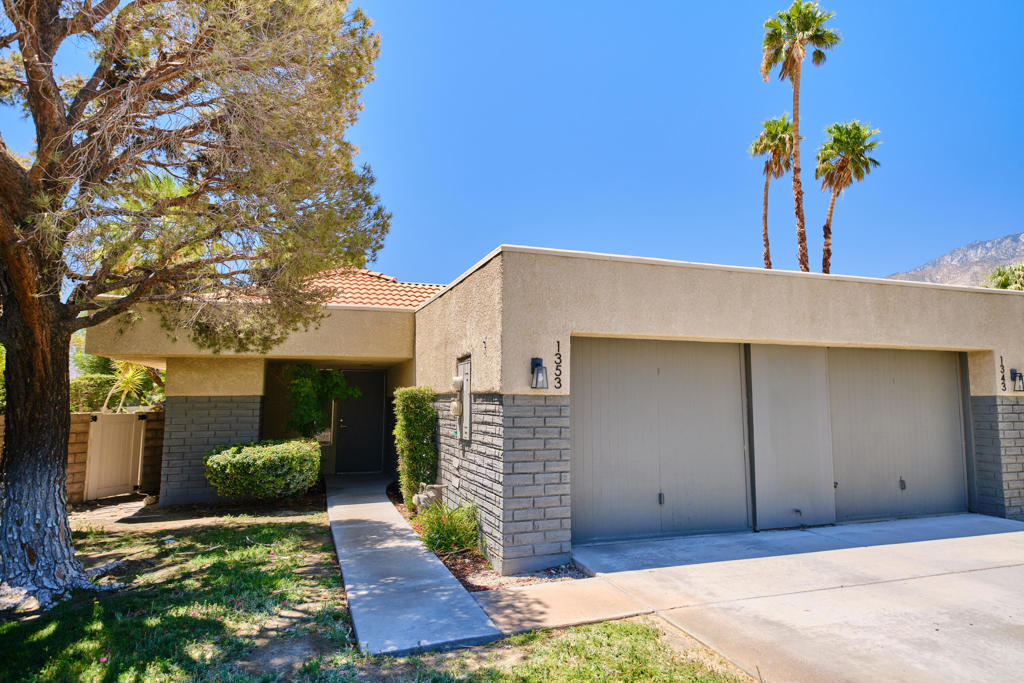1353 Sunflower Circle N, Palm Springs, CA 92262 — photo 1
