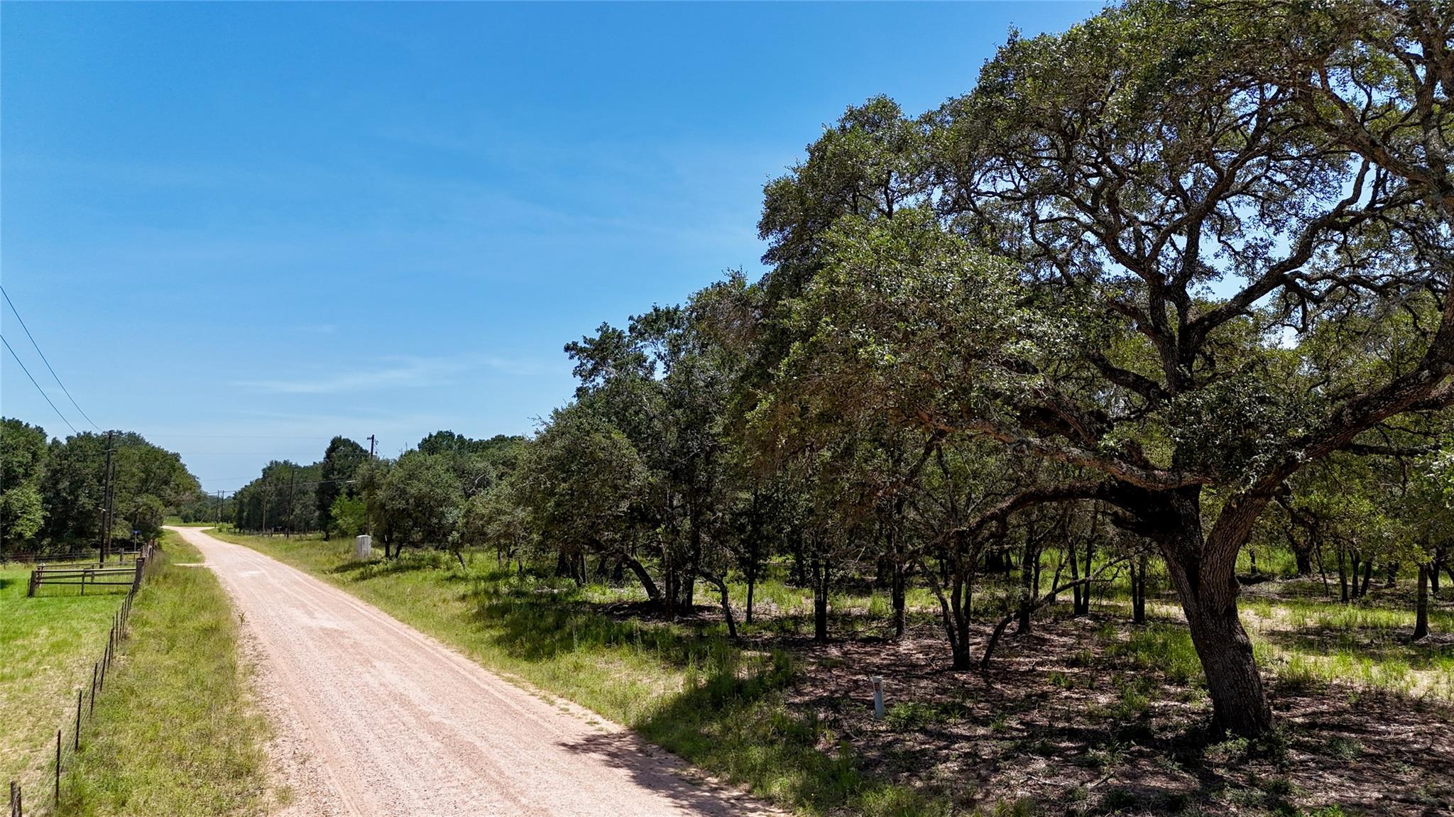 182 County Road 123F None, Hallettsville, TX 77964 — photo 1