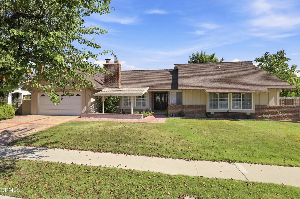 195 W Avenida De Las Flores, Thousand Oaks, CA 91360 — photo 1