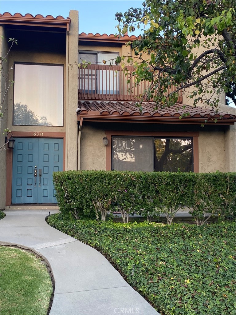 678 Rosewood, Camarillo, CA 93010 — photo 1