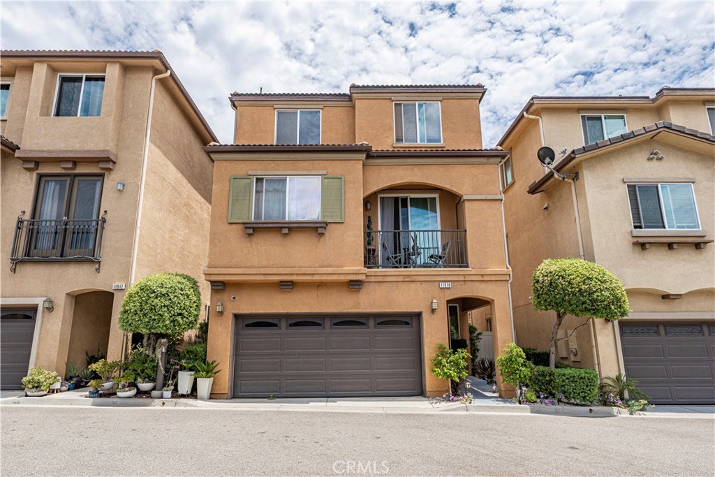 11916 Manzanilla Lane, Los Angeles, CA 90047 — photo 1