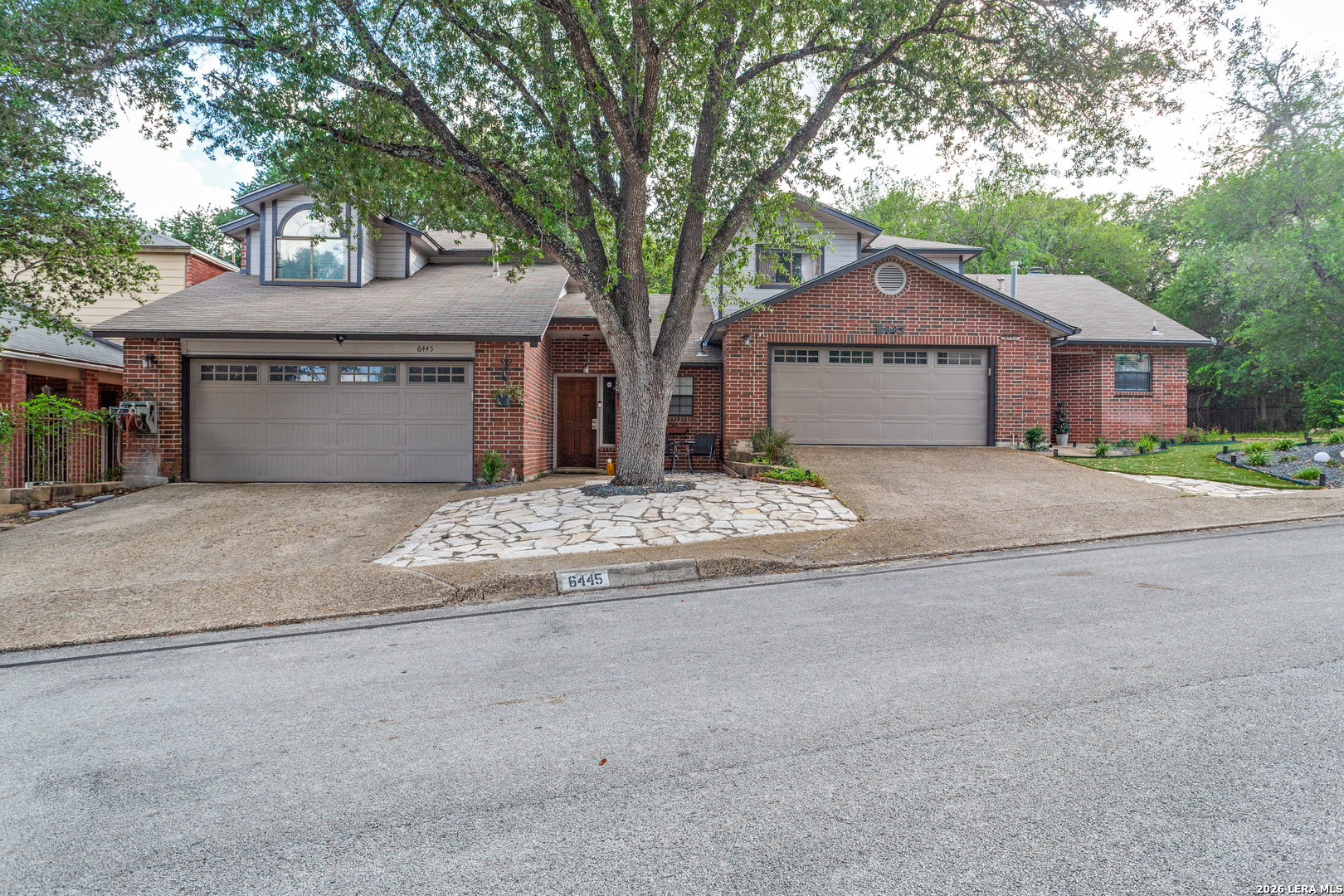 6443 BROOKWAY DR, San Antonio, TX 78240 — photo 1