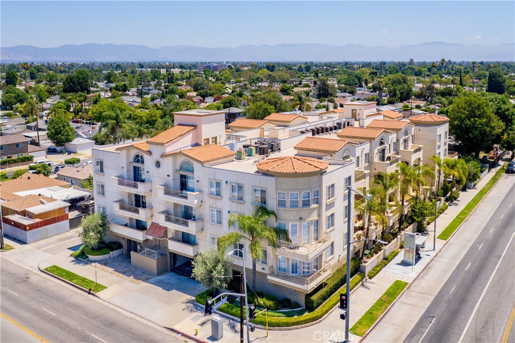 6800 Corbin Avenue 106, Reseda, CA 91335 — photo 1