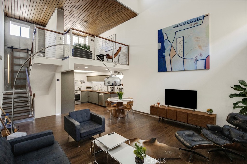 10926 Bluffside Drive 35, Studio City, CA 91604 — photo 1