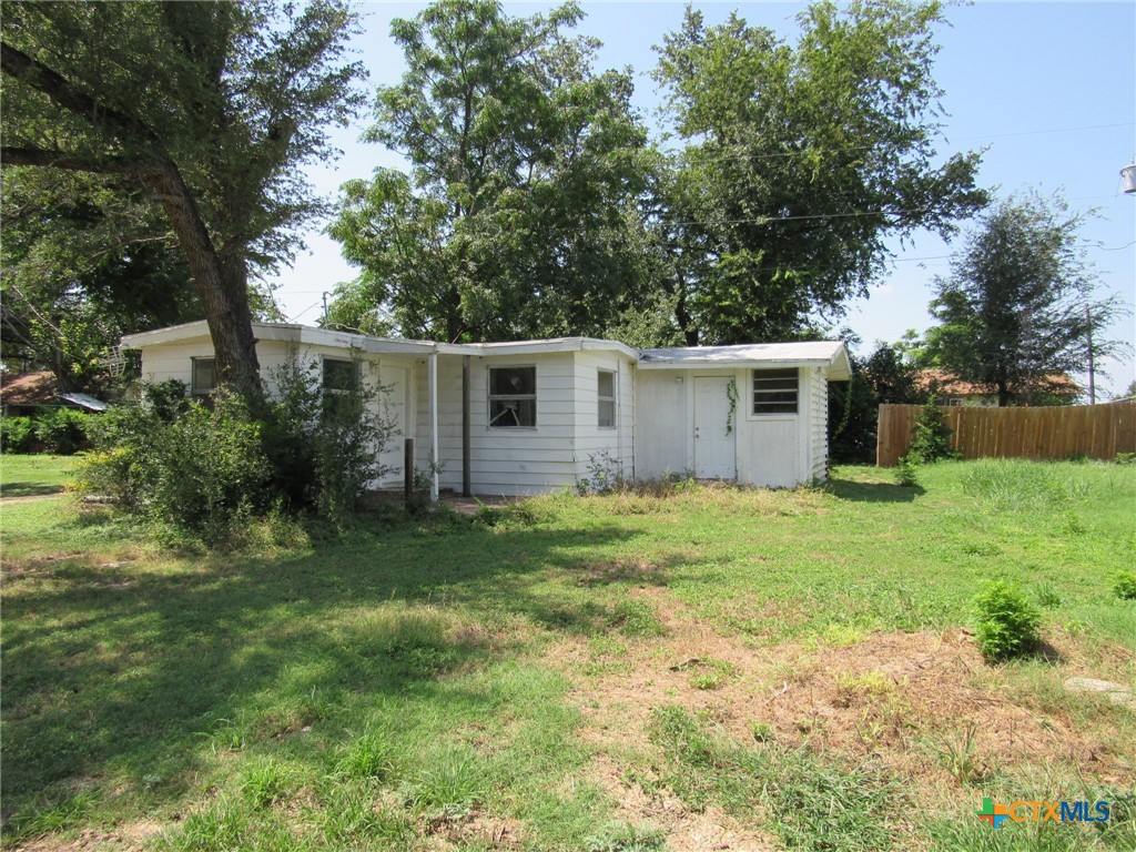 3700 Mountain Oak Lane, Belton, TX 76513 — photo 1