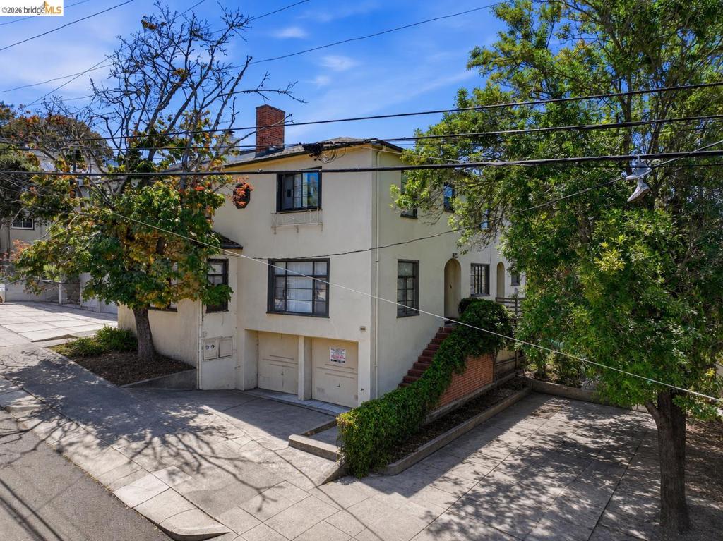 2522 Hilgard Ave, Berkeley, CA 94709 — photo 1