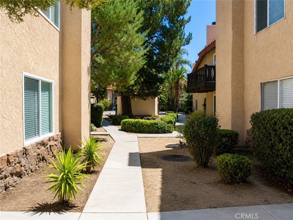 157 Tiger Lane, San Jacinto, CA 92583 — photo 1