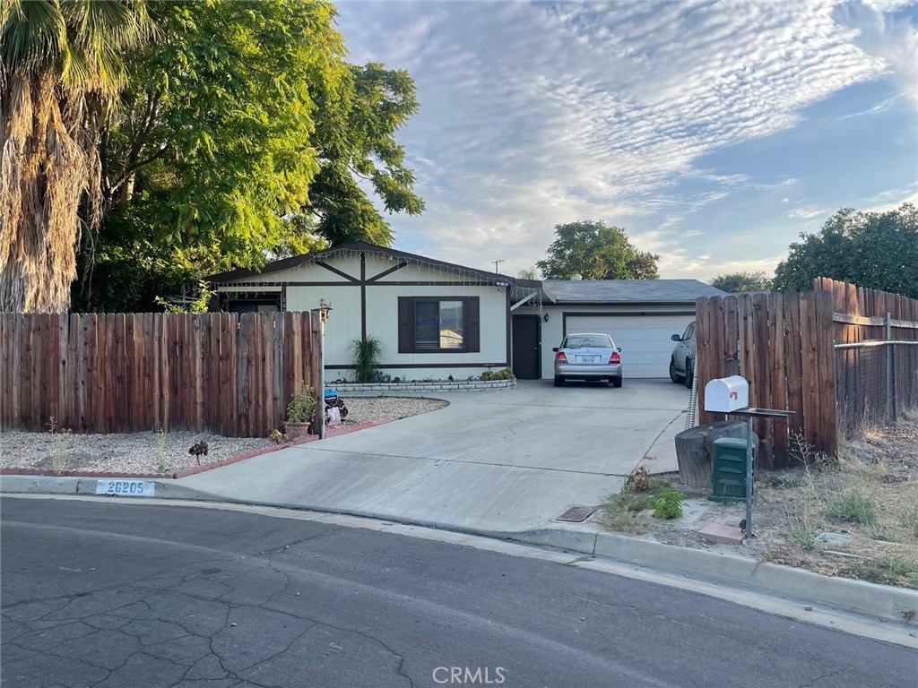 26205 Frazier, Hemet, CA 92544 — photo 1