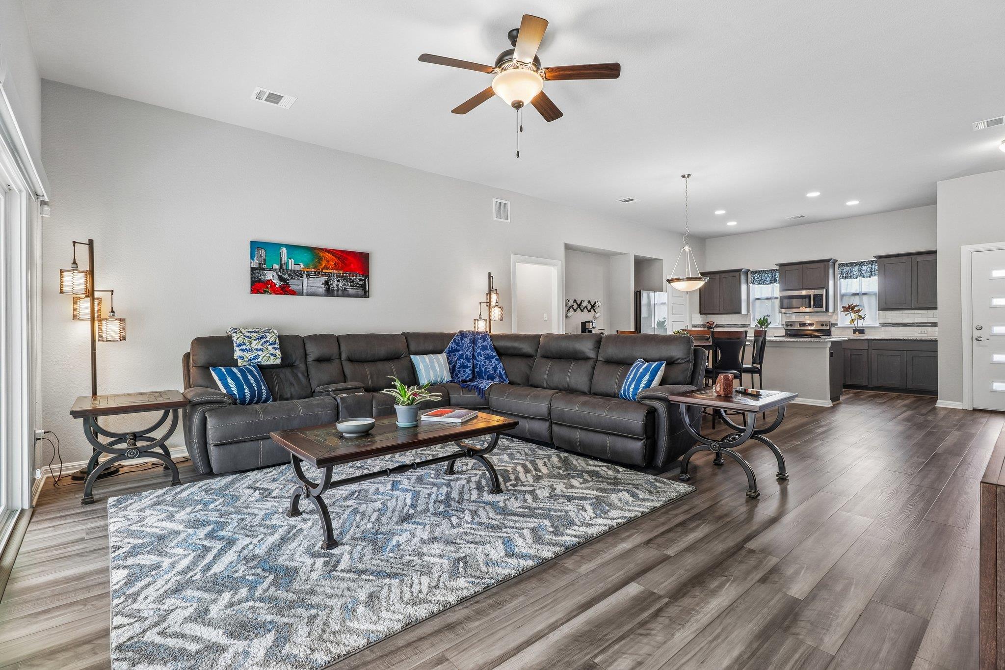 2701 Warren Cv, Lago Vista, TX 78645 — photo 1