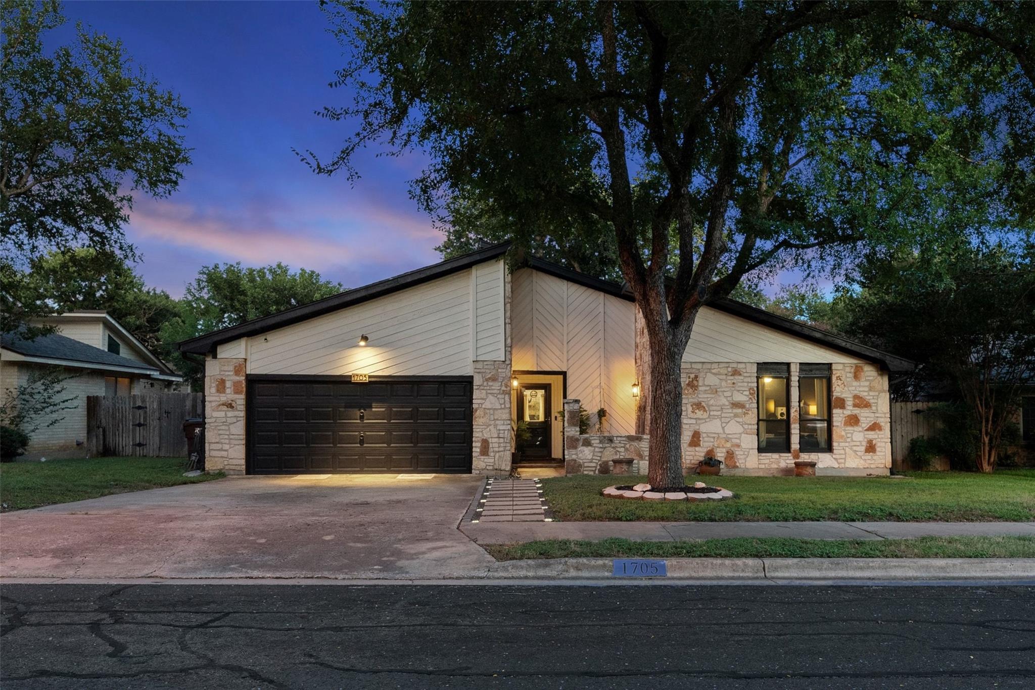 1705  Wild Horse Ln, Round Rock, TX 78681 — photo 1