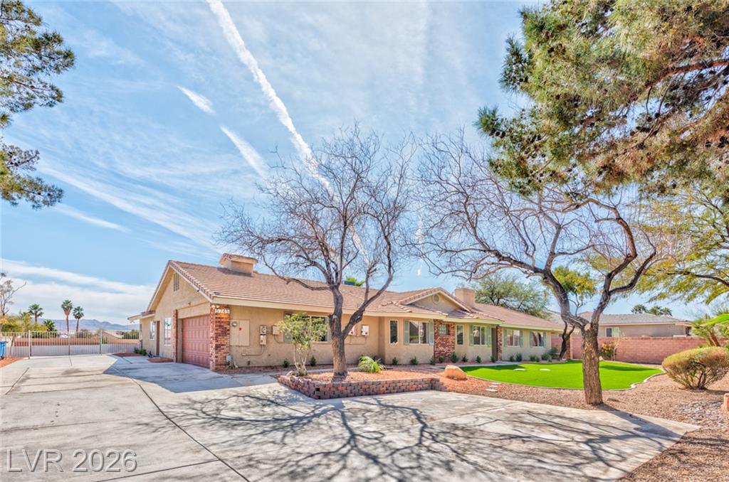 5745 West Meranto Avenue, Las Vegas, NV 89139 — photo 1